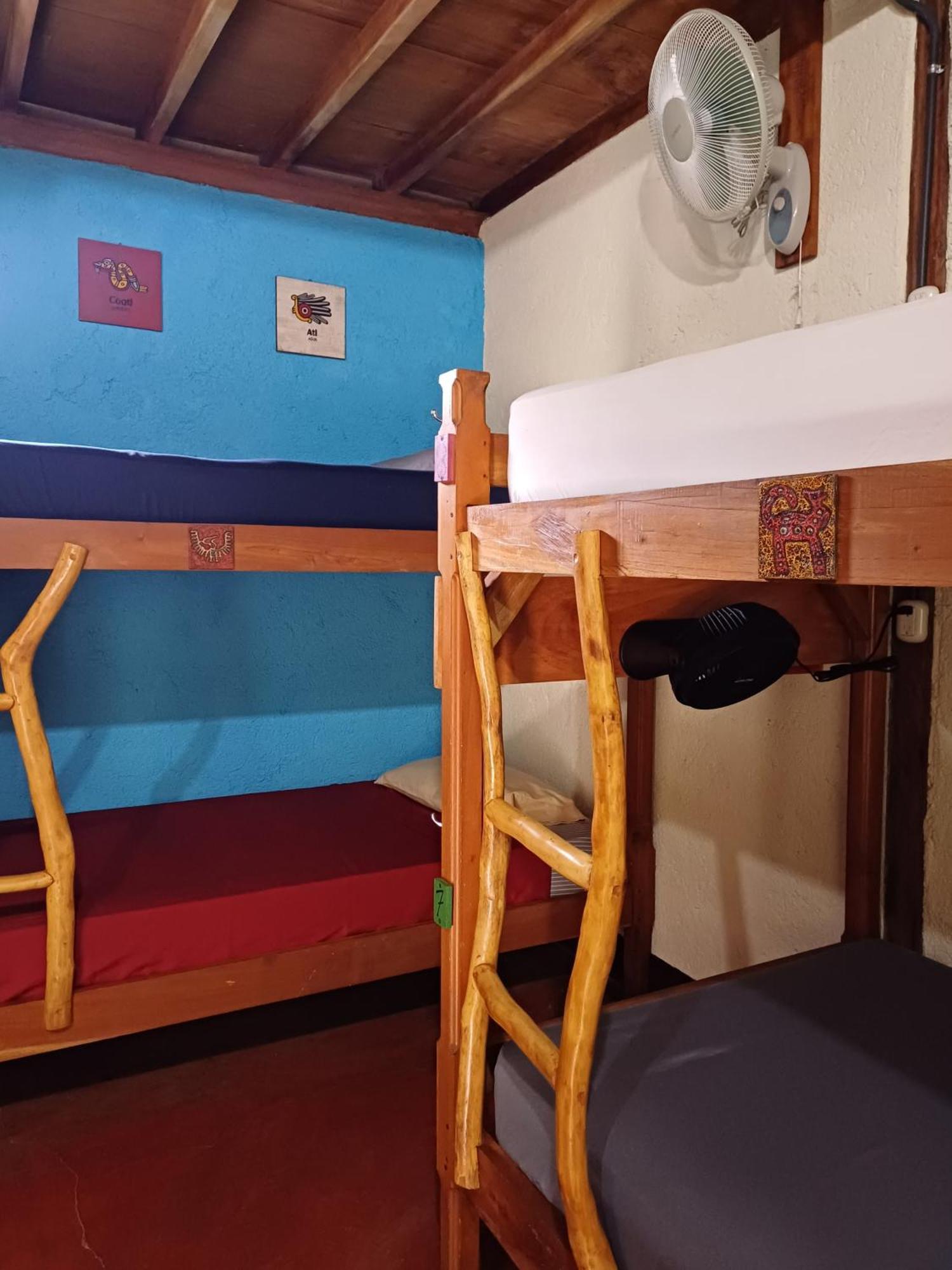 La Urraca Loca Hostel Balgue المظهر الخارجي الصورة