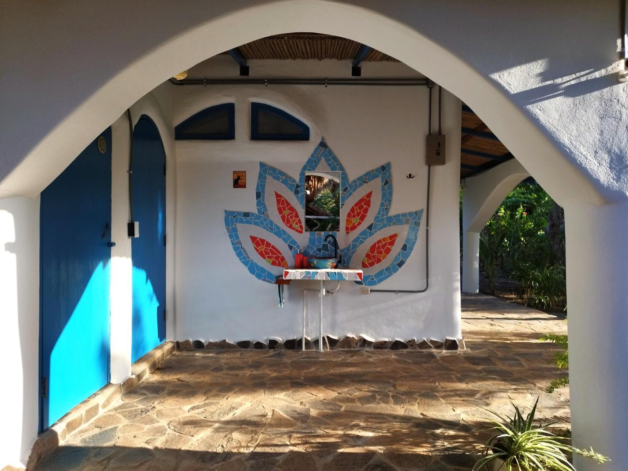 La Urraca Loca Hostel Balgue المظهر الخارجي الصورة