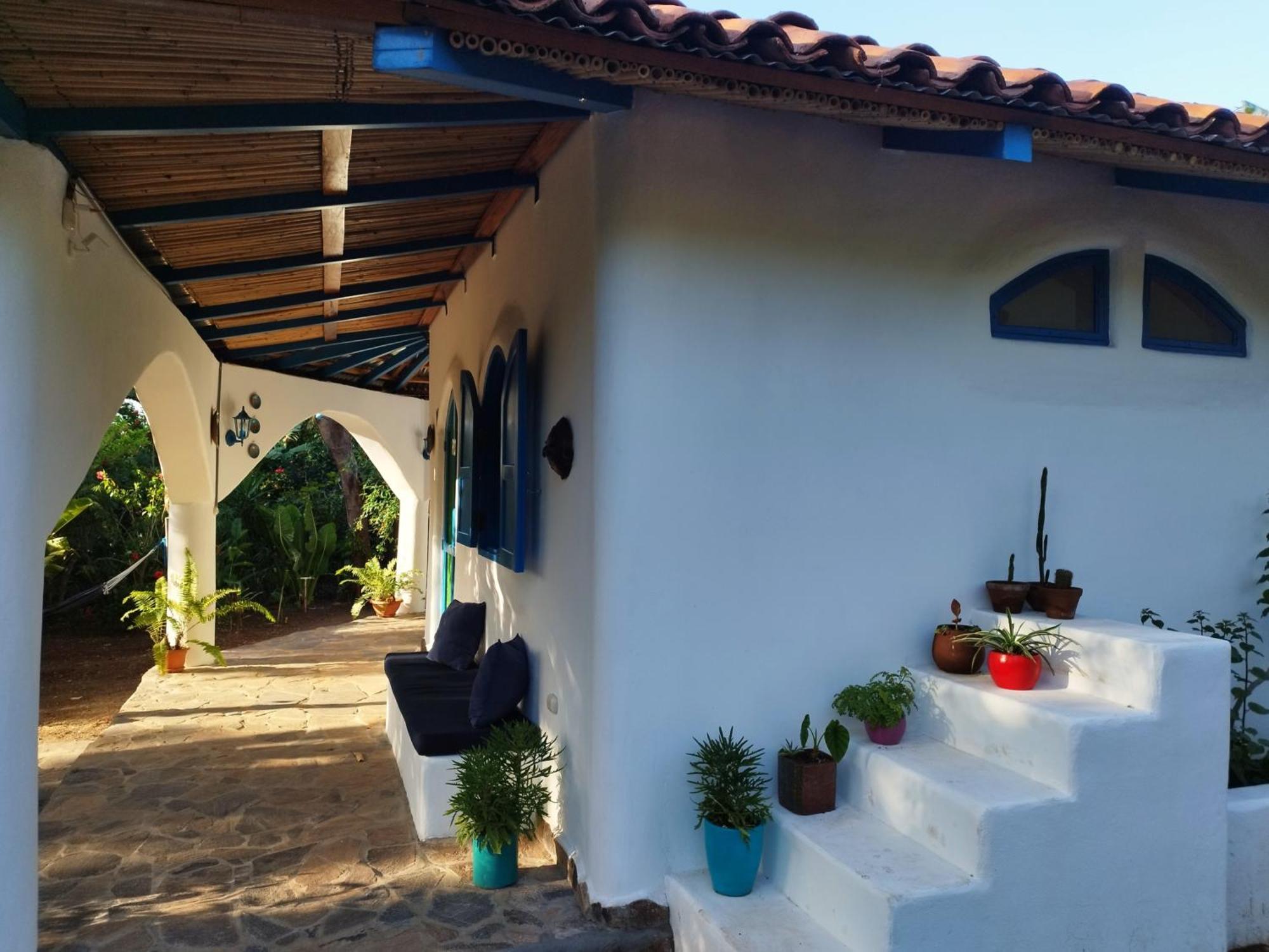 La Urraca Loca Hostel Balgue المظهر الخارجي الصورة